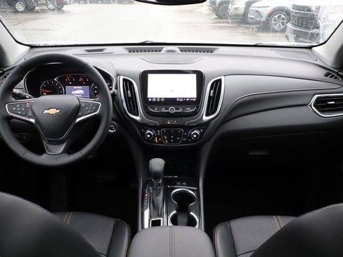 Used 2024 Chevrolet Equinox Premier image 42