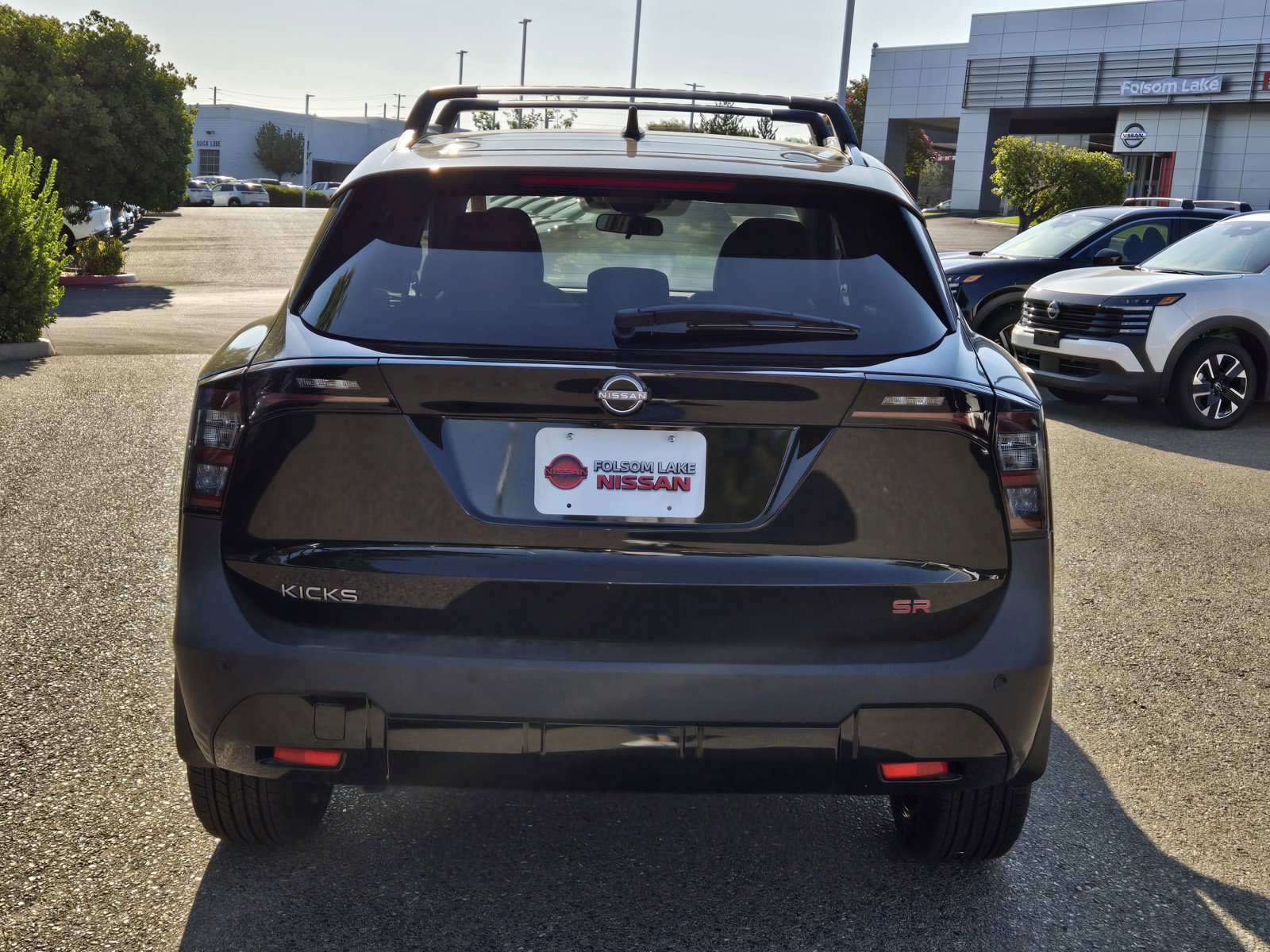 New 2026 Nissan Kicks SR w/ Cold Weather Package FWD image 5