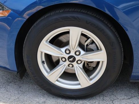 Used 2022 Ford Mustang Coupe RWD image 21