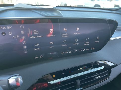 New 2025 Buick Enclave Preferred w/ Power Package image 13