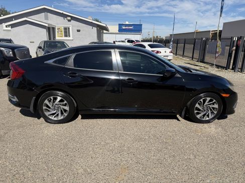 Used 2016 Honda Civic EX image 4