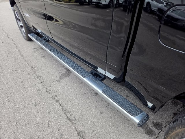 Used 2023 RAM 1500 Laramie AWD/4WD image 38