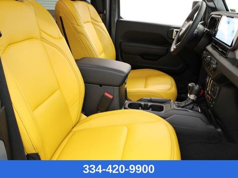 Used 2024 Jeep Wrangler Willys image 20