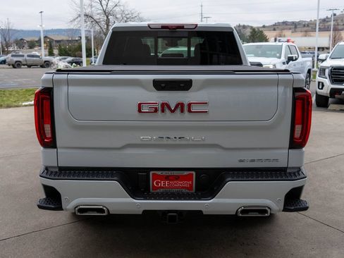 Used 2026 GMC Sierra 1500 Denali AWD/4WD image 6
