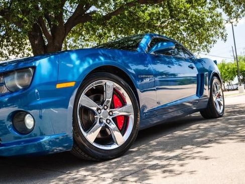 Used 2010 Chevrolet Camaro SS w/ RS Package RWD image 26