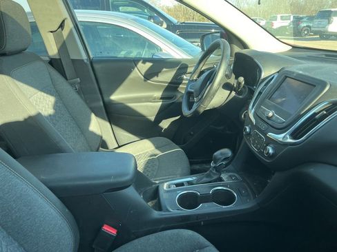 Used 2023 Chevrolet Equinox LT image 18