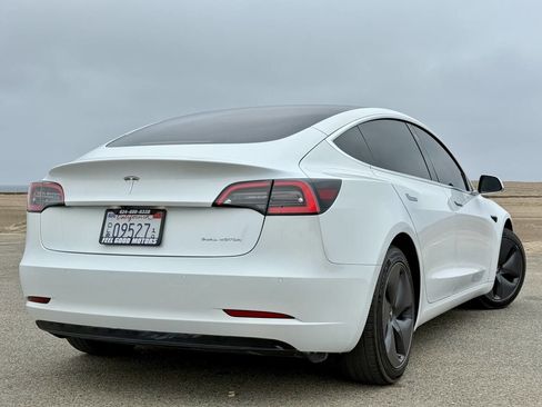 Used 2019 Tesla Model 3 Long Range image 4