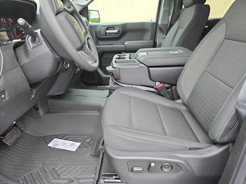 New 2026 Chevrolet Silverado 1500 Custom Trail Boss AWD/4WD image 30