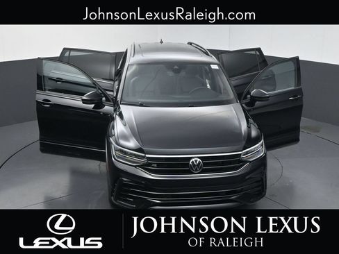Used 2022 Volkswagen Tiguan SE R-Line AWD/4WD image 33