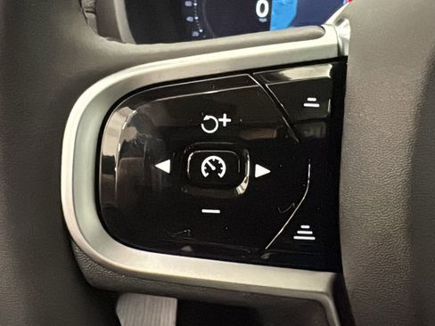 Used 2026 Volvo XC90 B6 Plus w/ Protection Package Premier image 13