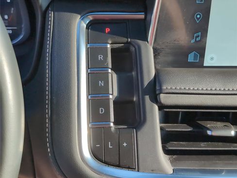 Used 2023 Chevrolet Tahoe LT image 17