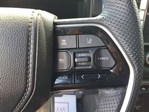 Used 2025 Toyota Sequoia Platinum AWD/4WD image 20