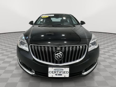 Used 2017 Buick Regal Sport Touring FWD image 8
