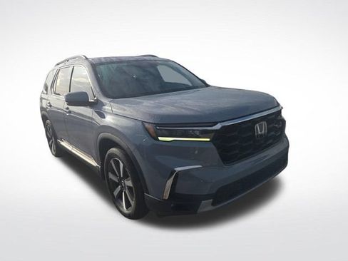 Used 2023 Honda Pilot Touring image 8