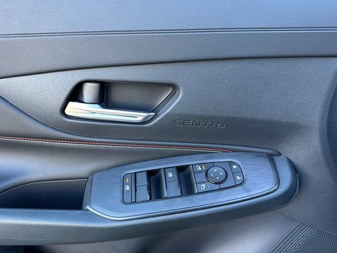 New 2026 Nissan Sentra SR w/ Floor Mat Package image 8