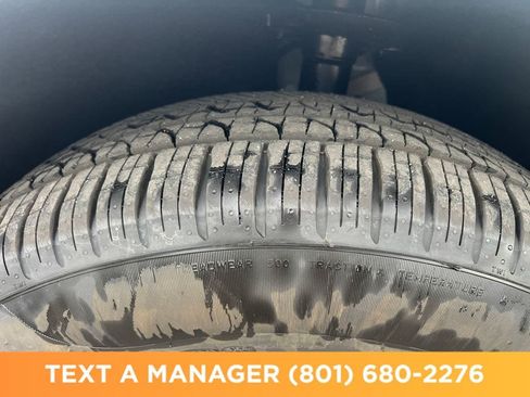 New 2027 Chrysler Pacifica Select AWD/4WD image 27