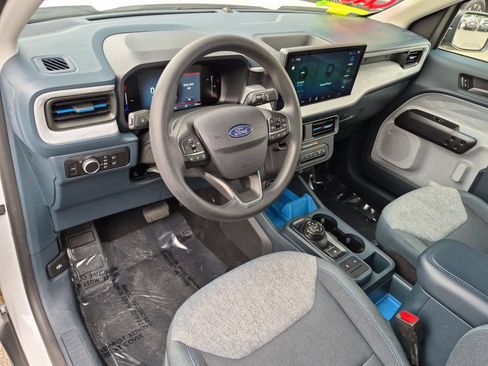 Used 2025 Ford Maverick XLT w/ Equipment Group 302A AWD/4WD image 12