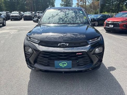 Used 2023 Chevrolet TrailBlazer RS w/ Convenience Package AWD/4WD image 3
