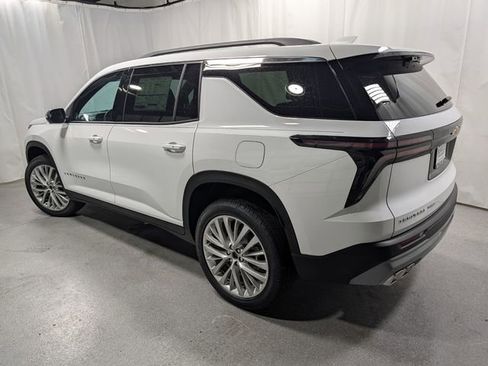 New 2026 Chevrolet Traverse LT image 6