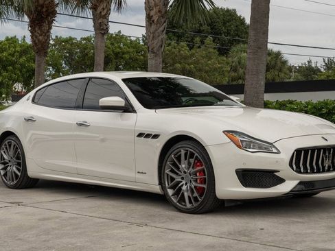 Used 2018 Maserati Quattroporte S GranSport image 14
