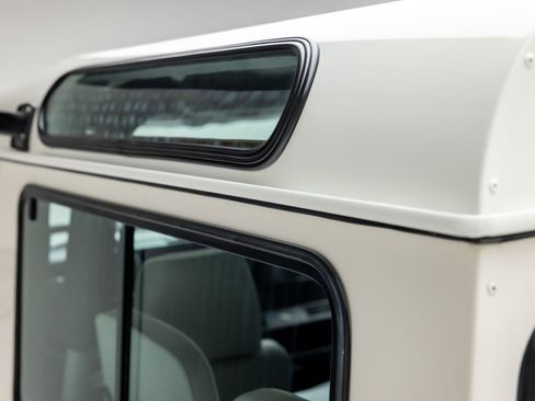 Used 1997 Land Rover Defender 90 image 39