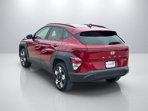 Used 2025 Hyundai Kona SEL image 7