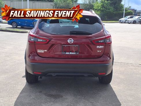 Used 2022 Nissan Rogue Sport SV FWD image 8