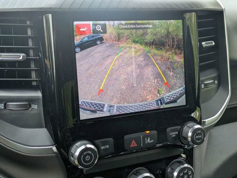 New 2026 RAM 1500 Express AWD/4WD image 19