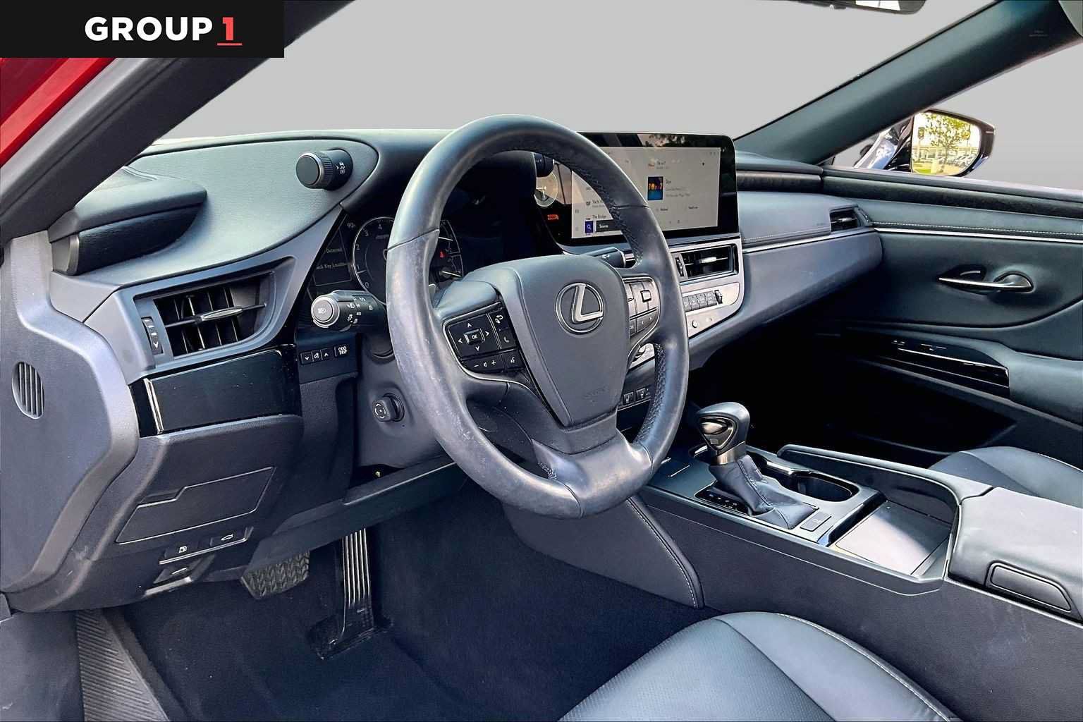 Used 2025 Lexus ES 350 w/ Premium Package FWD image 15