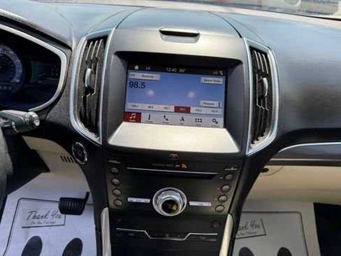 Used 2019 Ford Edge Titanium w/ Cold Weather Package AWD/4WD image 27