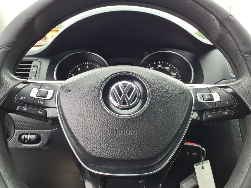 Used 2016 Volkswagen Jetta S FWD image 5