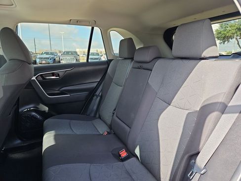Used 2020 Toyota RAV4 XLE w/ Convenience Package FWD image 20