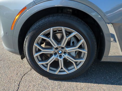 Used 2025 BMW X7 xDrive40i w/ Executive Package AWD/4WD image 10