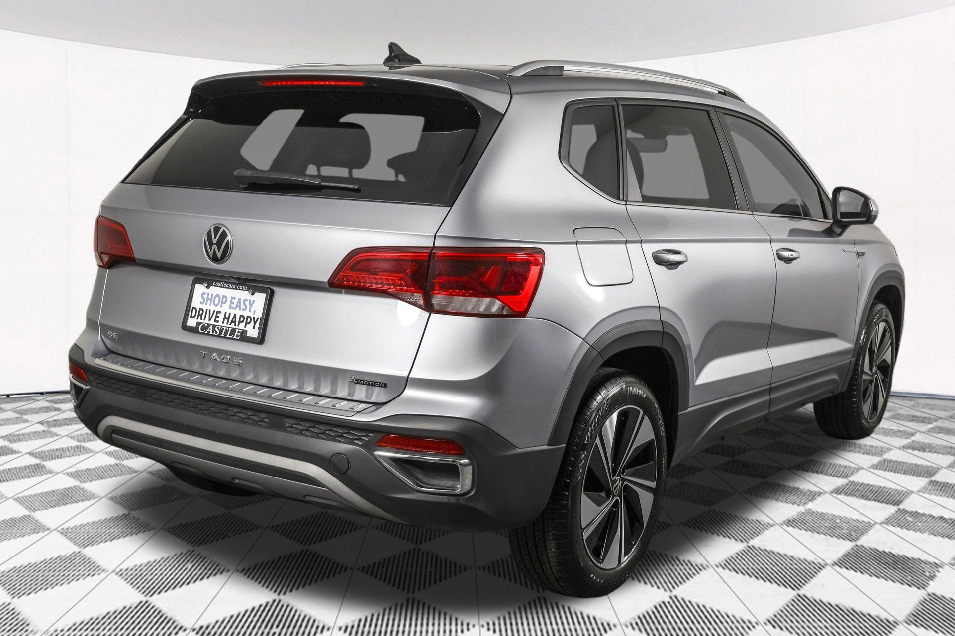 Used 2024 Volkswagen Taos SE AWD/4WD image 13