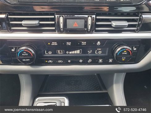 New 2025 Nissan Pathfinder SL image 30