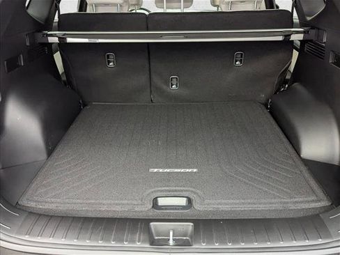 Certified 2025 Hyundai Tucson Limited image 6