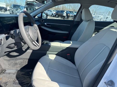 Used 2025 Hyundai Sonata SEL image 9
