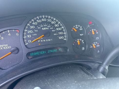Used 2007 Chevrolet Silverado 2500 LT w/ Heavy-Duty Power Package AWD/4WD image 7
