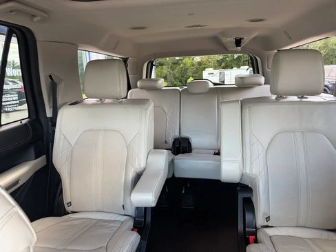 Used 2021 Ford Expedition Max Platinum AWD/4WD image 9