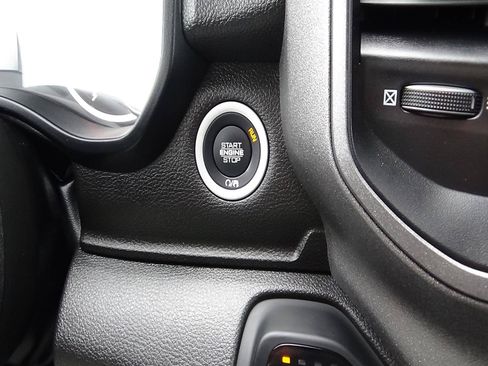 Certified 2025 RAM 1500 Tradesman AWD/4WD image 24