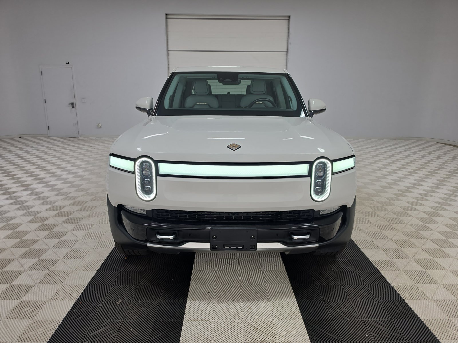 Used 2023 Rivian R1T Adventure Quad AWD/4WD image 8