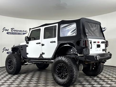 Used 2014 Jeep Wrangler Unlimited Sport image 9