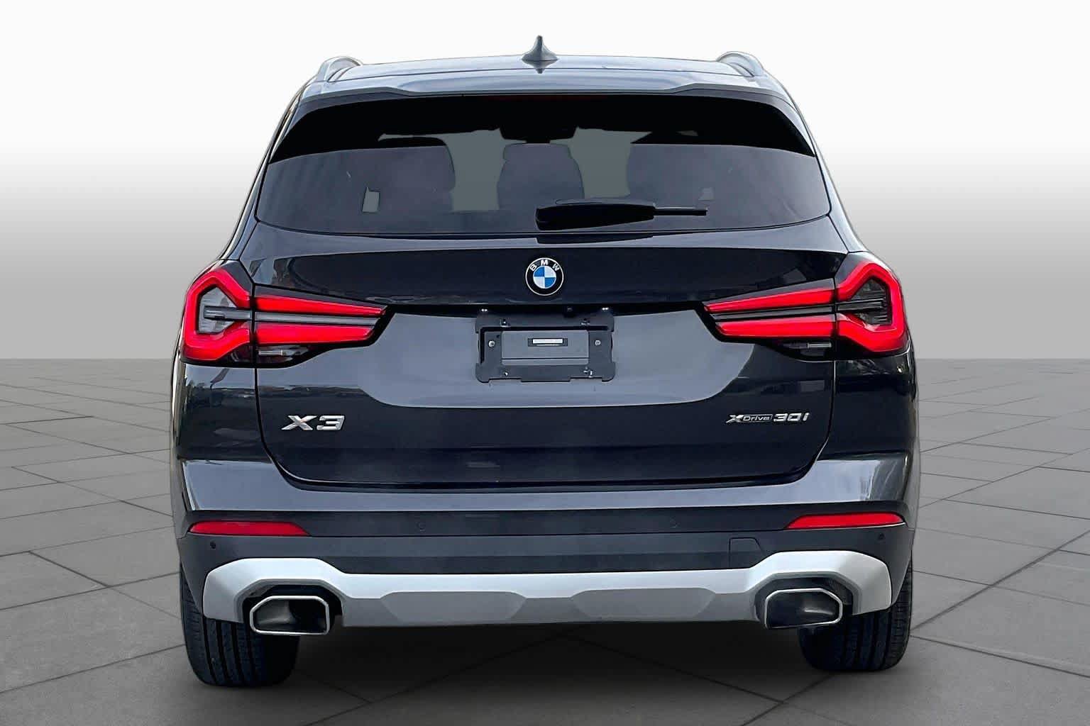 Used 2022 BMW X3 xDrive30i w/ Premium Package 2 AWD/4WD image 4