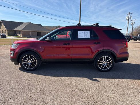 Used 2017 Ford Explorer Sport w/ Equipment Group 401A image 2