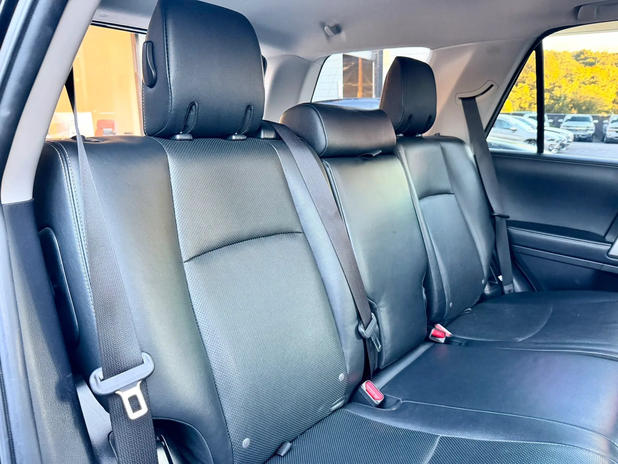 Used 2019 Toyota 4Runner Limited AWD/4WD image 32