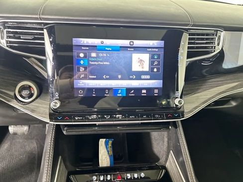 Used 2022 Jeep Wagoneer Series III w/ Premium Group I image 20