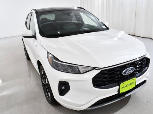 Used 2023 Ford Escape ST-Line Select w/ Tech Pack #2 image 4