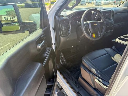 Used 2021 Chevrolet Silverado 2500 W/T w/ WT Convenience Package image 11