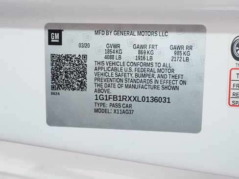 Used 2020 Chevrolet Camaro LS image 28