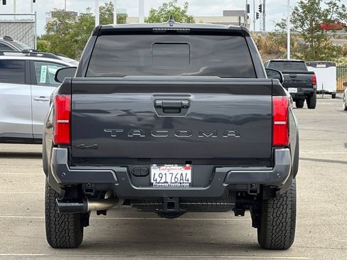 Certified 2024 Toyota Tacoma TRD Off-Road w/ TRD Off Road Upgrade Package AWD/4WD image 6